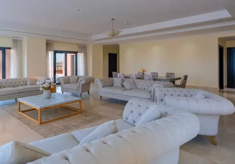 Mixed Use Ready Property 4+maid Bedrooms F/F Penthouse  for sale in The-Pearl-Qatar , Doha-Qatar #11860 - 1  image 